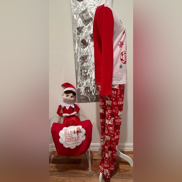 Elf on the Shelf Pajamas + Tote Bag + Large Stuffed Doll - Picture 6 of 16